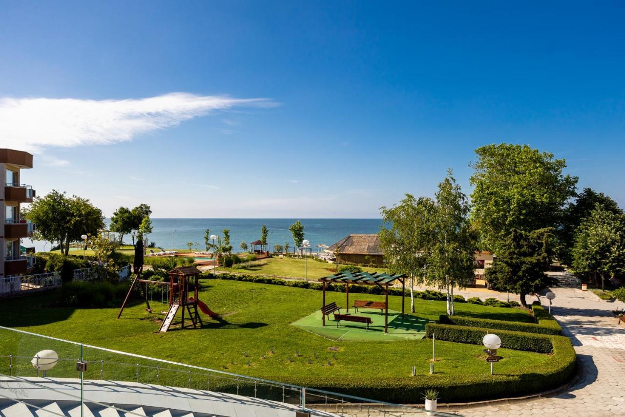 Royal Bay Resort Balchik Exterior photo